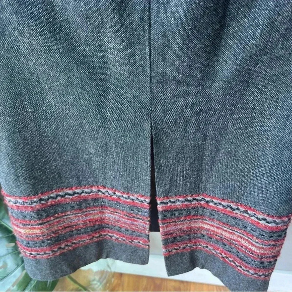 Vintage Sag Harbor 8 Petite Tweed Wool Blend Embroidered Hem Pencil Skirt Gray - Picture 10 of 11